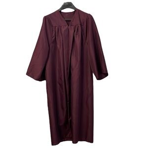 Jostens Size 5’ 10” - 6’ graduation choir gown‎ robe. Maroon. Front zipper.